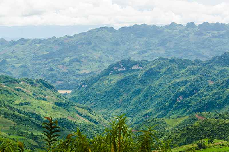 243 - Vietnam - montes Hoang Lien o Alpes Tonquineses - paisaje